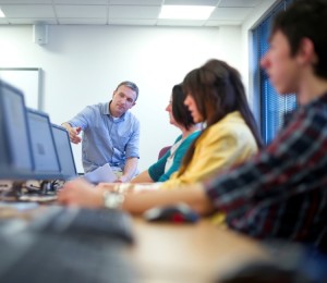 CONICYT adjudica primera versión del Concurso RedCiencia