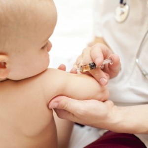 niño vacuna