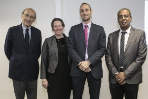 Doctor Francisco Brieva, presidente de CONICYT; Fiona Clouder, embajadora del Reino Unido; Andrew Chadwick, director British Council Chile; Khaled Awad, director (s) Fondef.