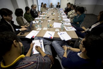 Doctores seleccionados en el Concurso de Apoyo al Retorno 2013 se reúnen con presidente de CONICYT