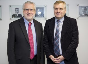 El ministro de Energía, Máximo Pacheco; junto al presidente del Consejo de CONICYT, doctor Mario Hamuy.