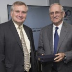 Destacado neurobiólogo estadounidense recibe Premio Abate Molina de CONICYT