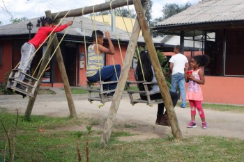 Talleres comunitarios de teatro para niños chilenos y extranjeros