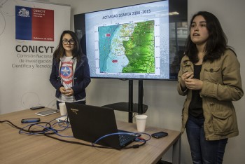 Alumnas de Laja presentan sus proyectos en Feria Internacional de Ciencias