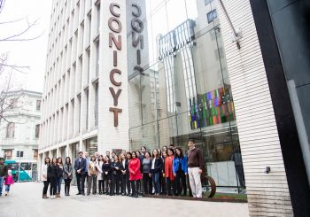 Chile implementa metodología que mide la participación de mujeres en STEM